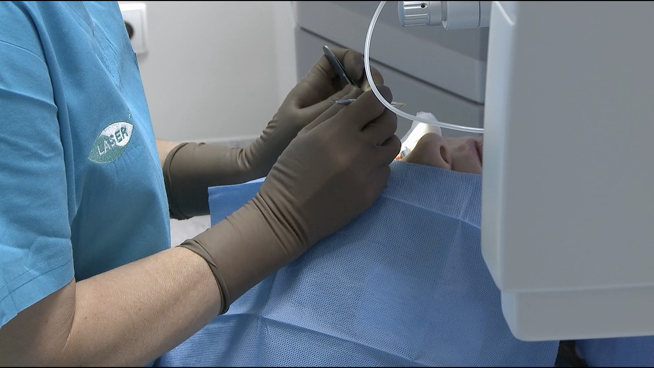 Laserowa korekcja kr&oacute;tkowzroczności metodą SMILE | Diagnoza Zdrowia TVP3