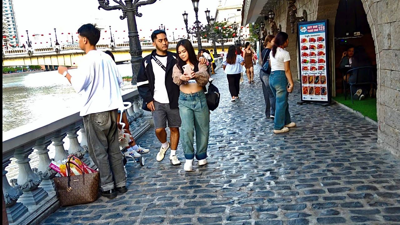 Wow amazing  ESPLANADE ILOGPASIG nagustuhan Ng Taga PARIS' SI kuya Ang galing mag slice 