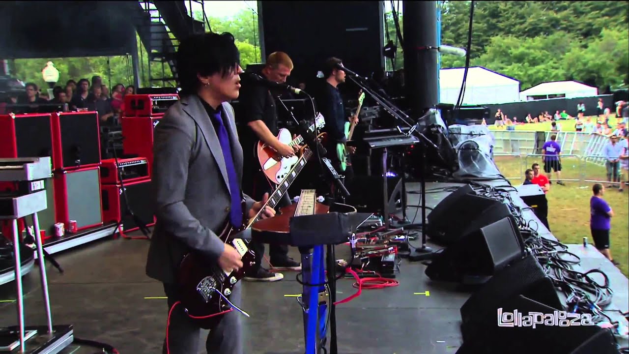 Queens of the Stone Age - Lollapalooza 2013 Chicago (Full Concert)