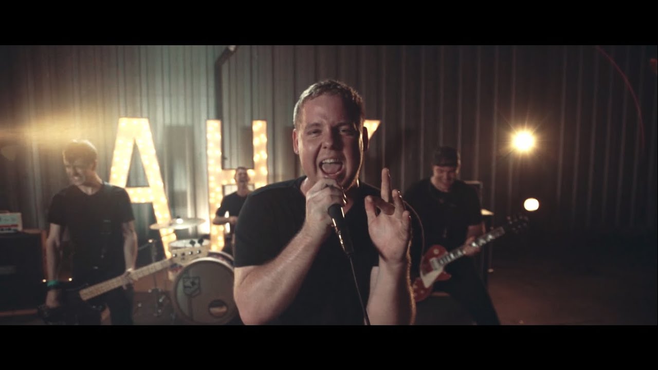 An Honest Year - Chin Up, Kid (Official Music Video)