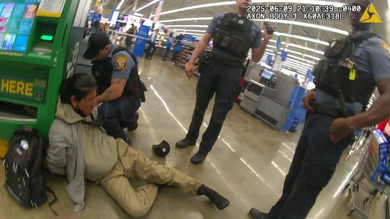 Shoplifter Scurries To Get Out Before Getting Tackled