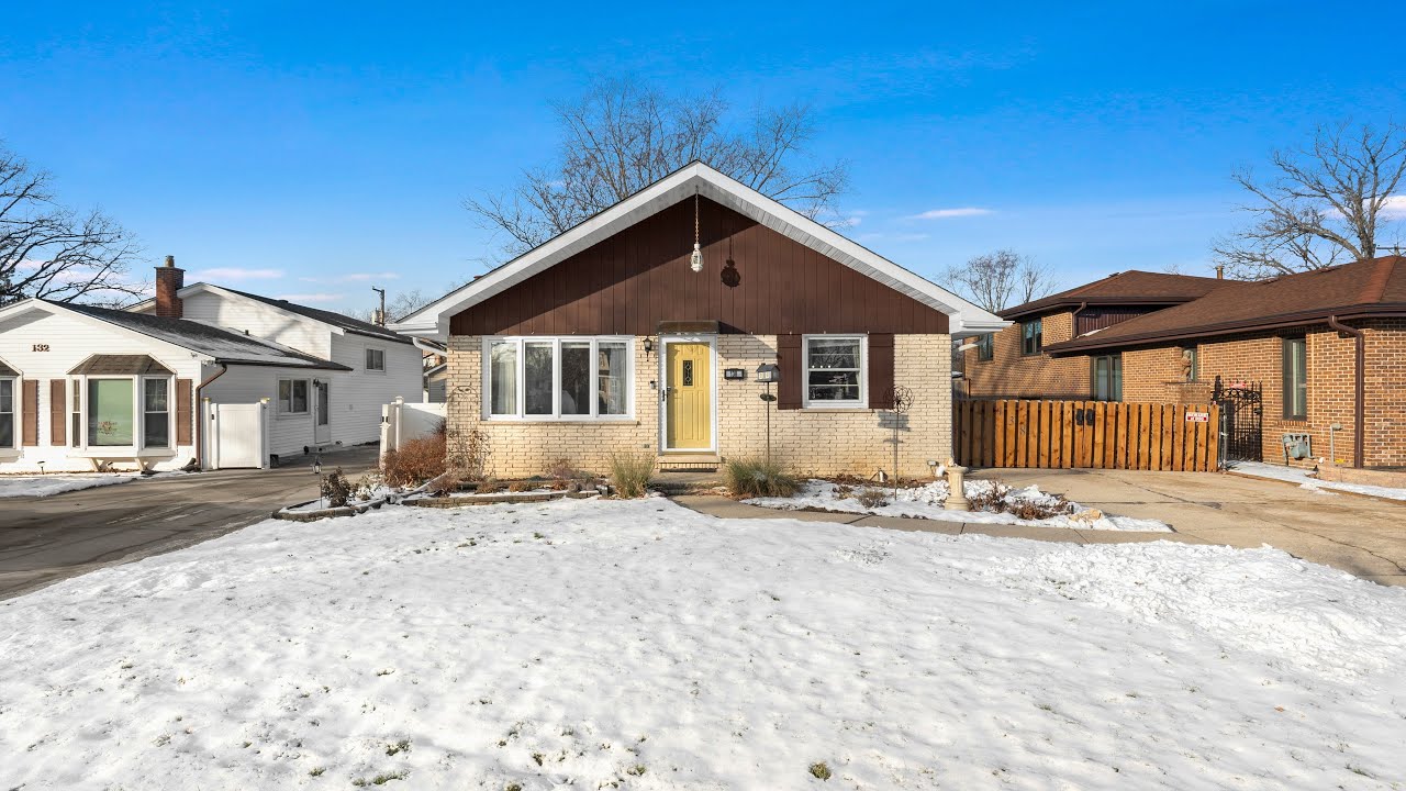 Slideshow from Images: 138 N Elmwood Ave, Wood Dale IL 60191