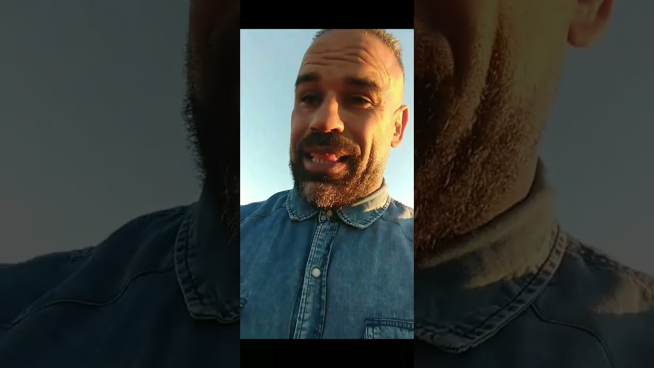 حسن باحميد كايدوي مع صحاب الرونج من المقبرة هههههههه