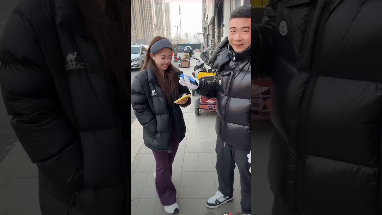 街头搞笑逗妹子