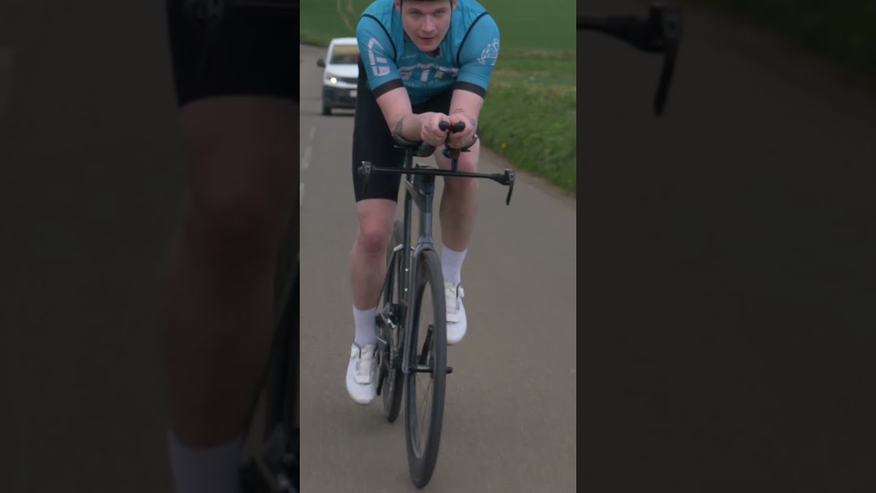 How much faster will a shiny new TT bike make a beginner triathlete?? We've tried to find out!!