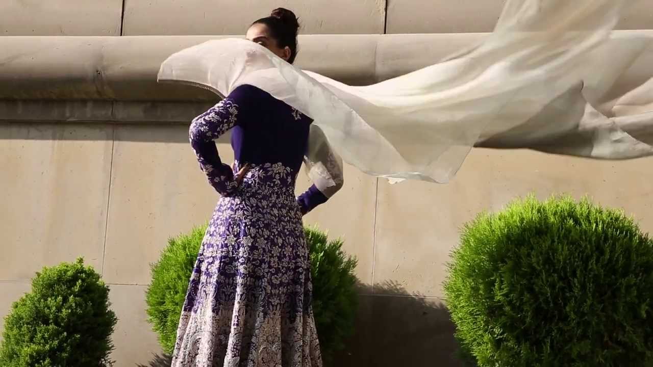 Sonam Kapoor on ELLE October 2013 // Behind the scenes