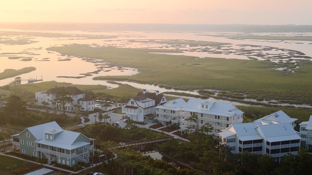 The Dunlin | A Riverside Retreat in Charleston&rsquo;s Sea Islands