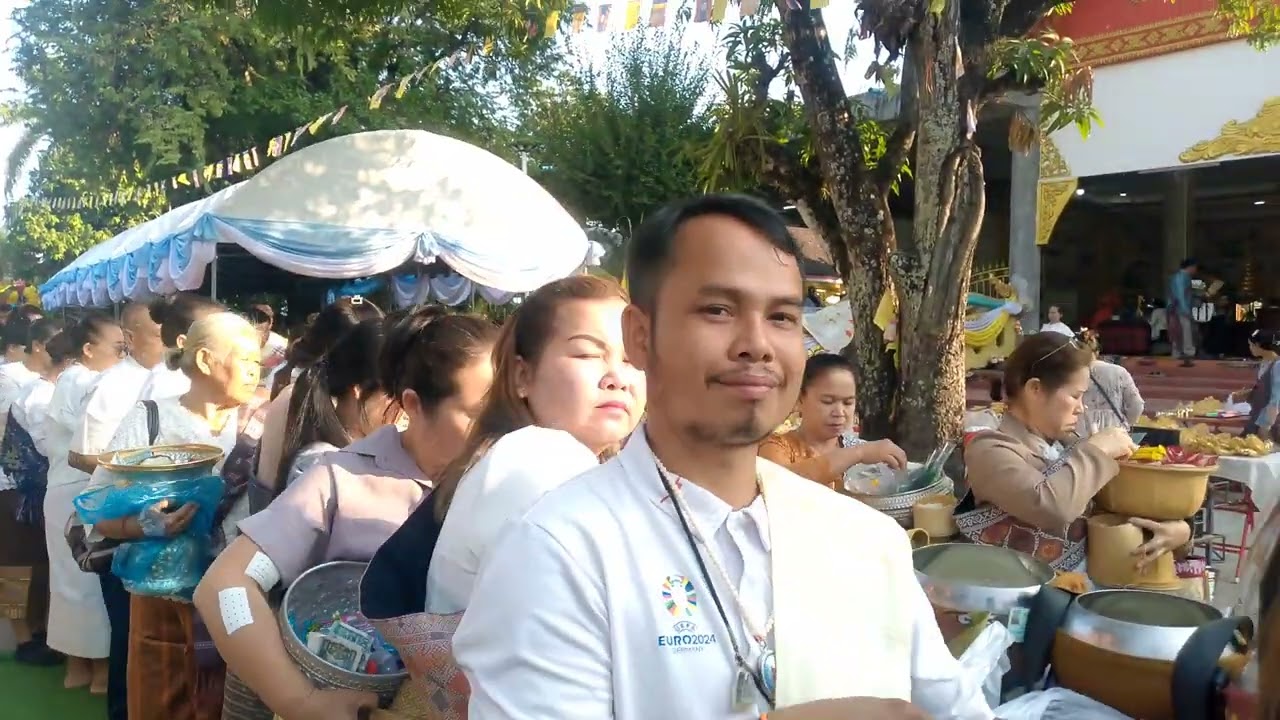 ใส่บาดวัดท่าม่วง