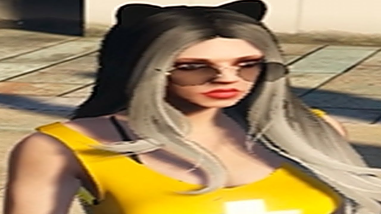 irritando mulher numa festinha virtual no gta rp...