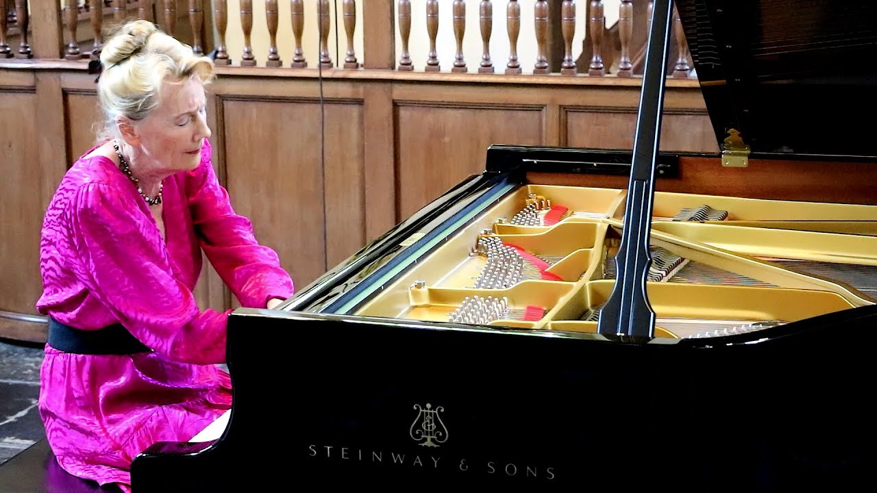 BEETHOVEN   Sonate op  78 in Fis,  deel 1  Regina Albrink