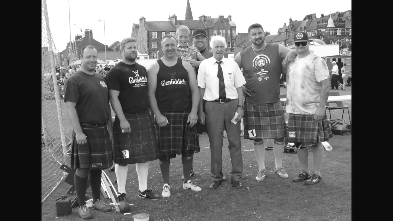 22lb (heavy) hammer at the 364th Burntisland Highland games (2016-07-18) :