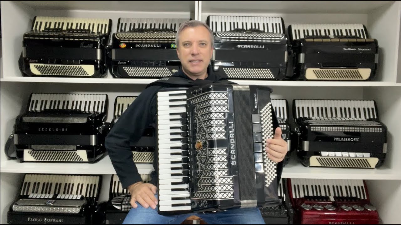 Acordeon Scandalli Super VI Farfisa - 12/6 Registros - 12.7 kg - 49 cm - Jeferson Oliveira