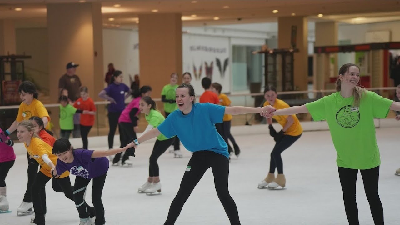 Local group opposes Lloyd Center ice rink demolition