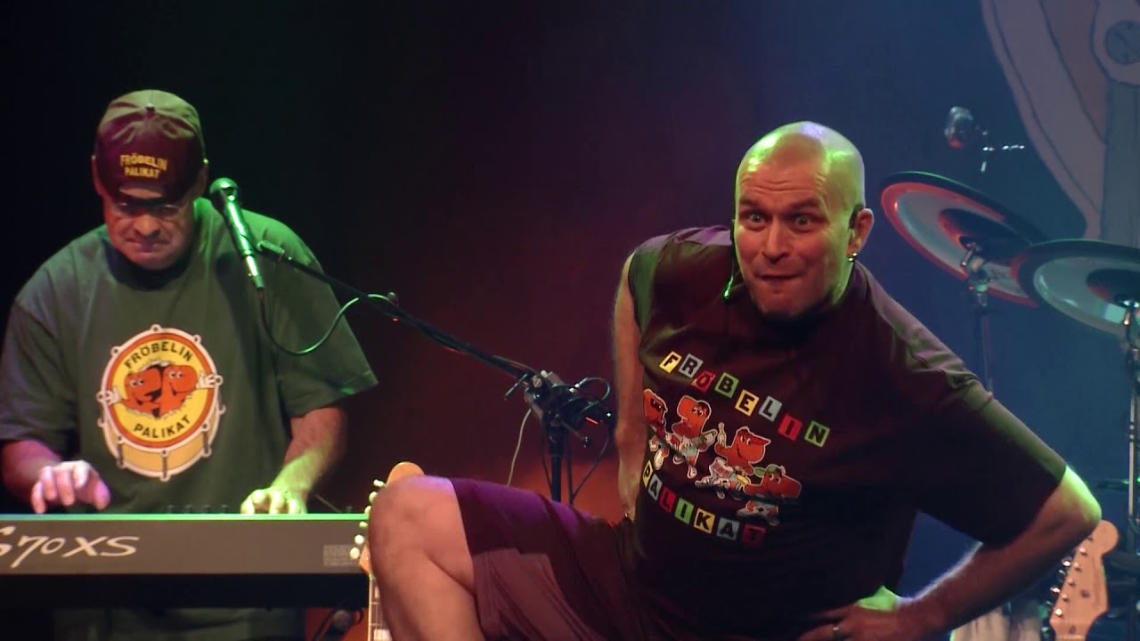 Fr&ouml;belin Palikat - Peikkolan aamujumppa (LIVE)