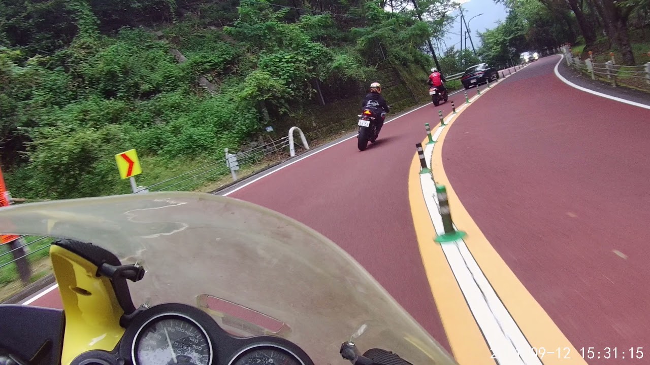 K1200RS on Twisty Road 膝すり小僧さん達と共に