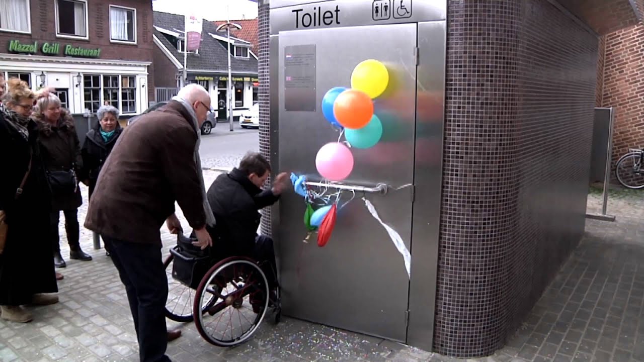 Invalidentoilet voor stadhuis in gebruik genomen