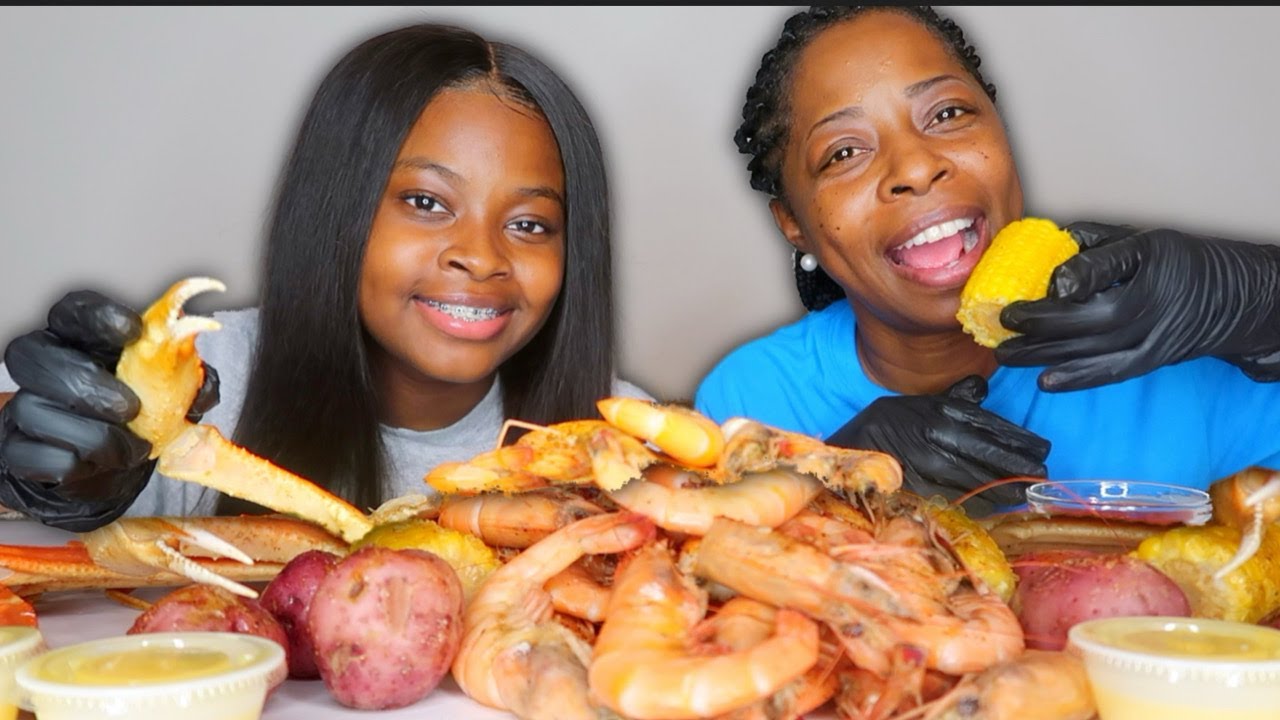 MY MOM'S ABUSIVE RELATIONSHIP + SEAFOOD BOIL WITH SHRIMP AND CRAB LEGS