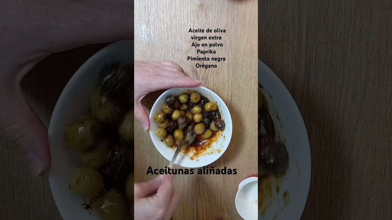 Tapas Aceitunas ali&ntilde;adas (tapa perfecta) Tapas d'olives assaisonn&eacute;es