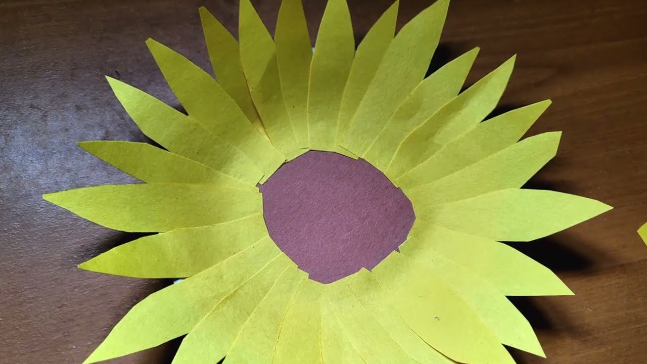 Activities for Dementia Patients: Sunflower Craft
