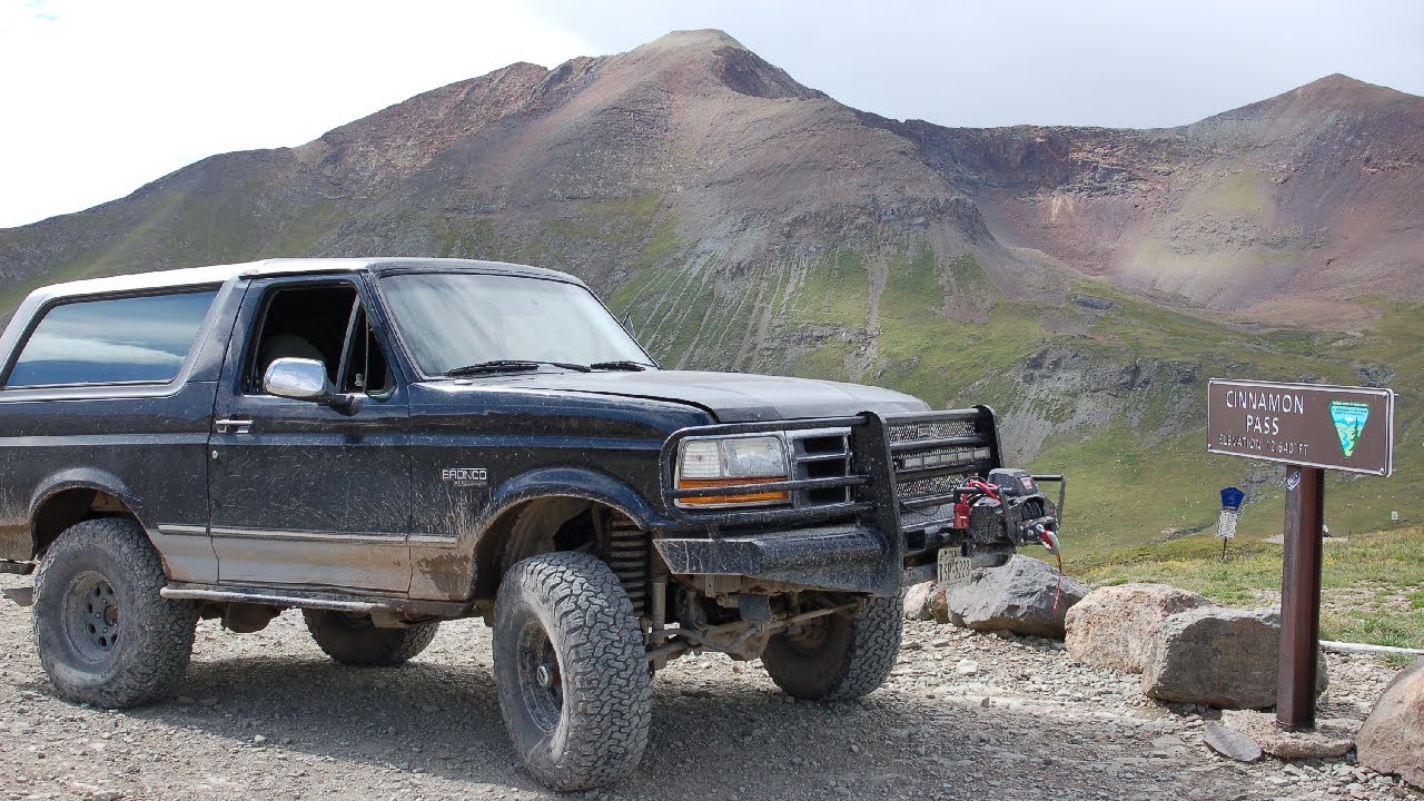 Off-Roading a Full Size Bronco on Cinnamon Pass, Colorado