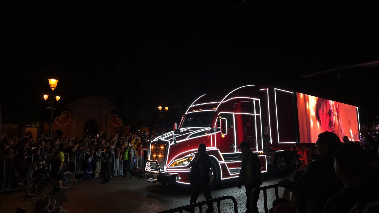 Caravana navideña Coca Cola - Queretaro 2025