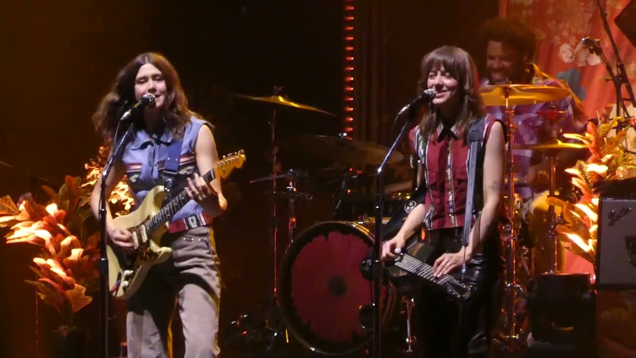 Larkin Poe 