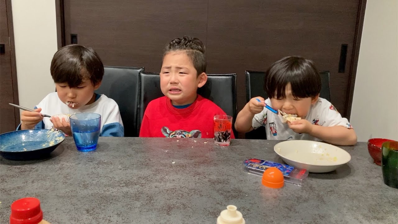 食べるのが遅すぎてパパに怒られた日の夜ご飯。