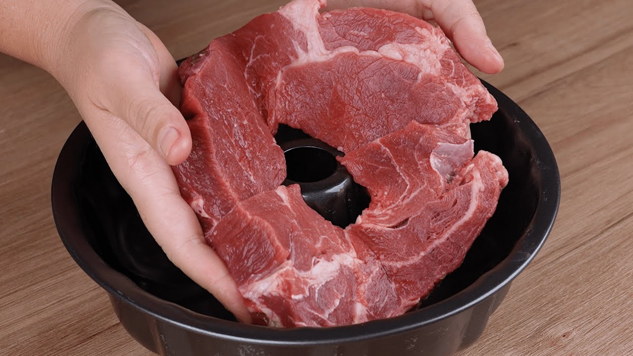 Coloque a carne em uma forma tipo bundt, aprendi esse truque em uma churrascaria 5 estrelas