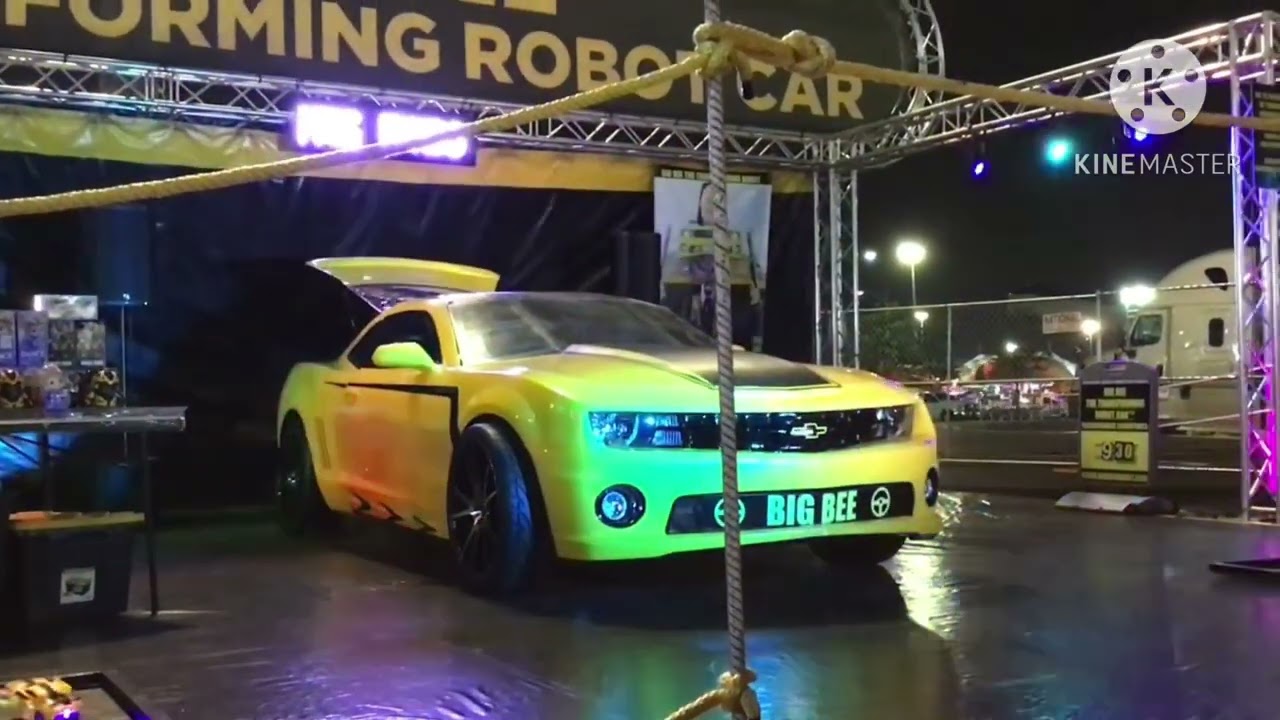 BIG BEE the transforming robot car at state fair at Meadowlands