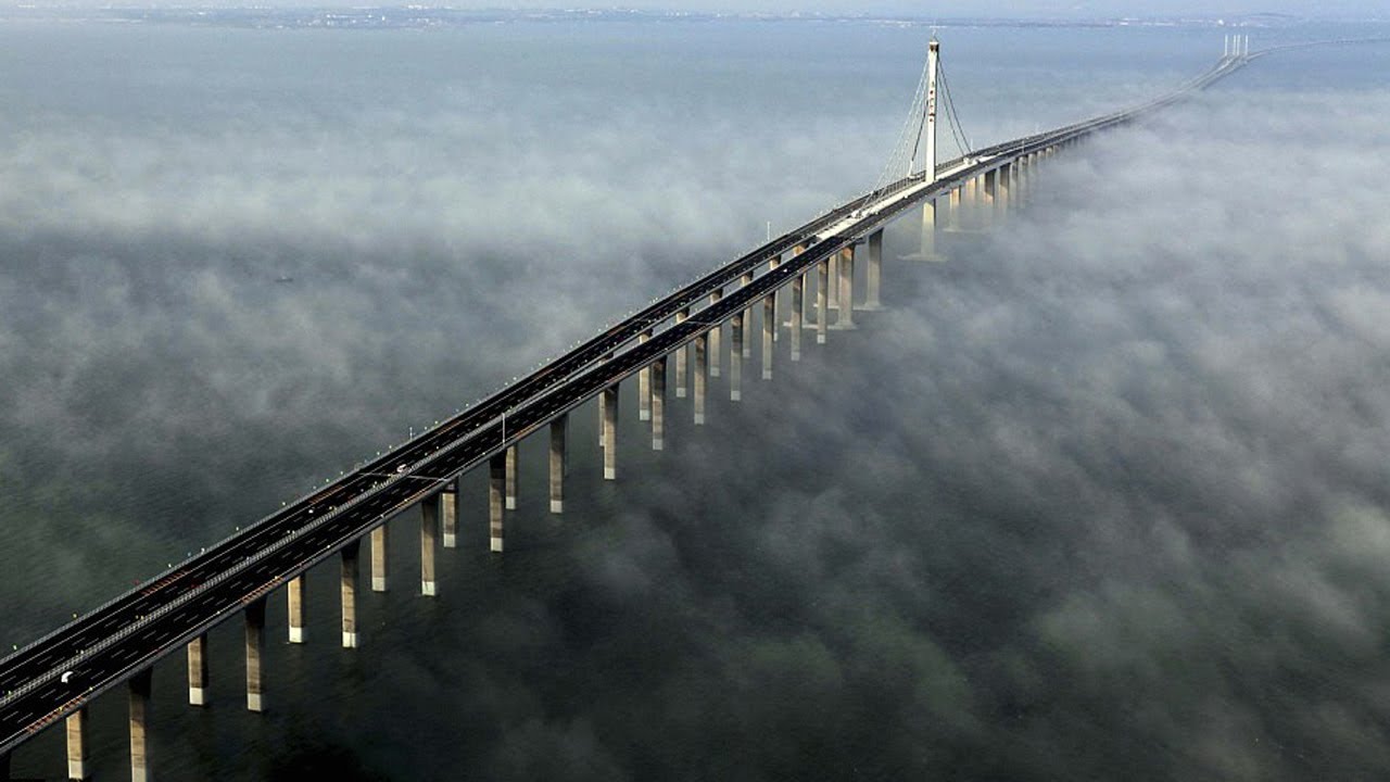 चीन ने बनाया समुद्र पर दुनिया का सबसे लंबा पुल| World's Longest Sea Bridge in China|