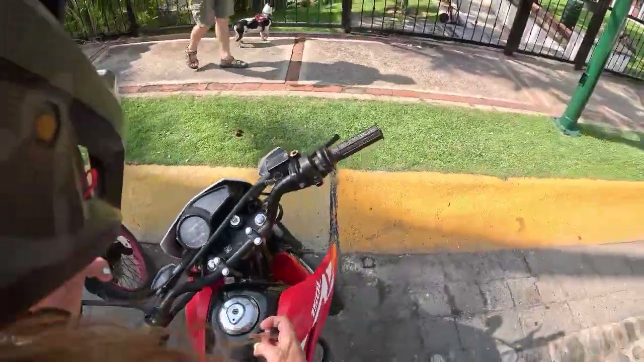 Moto errands in Mexico
