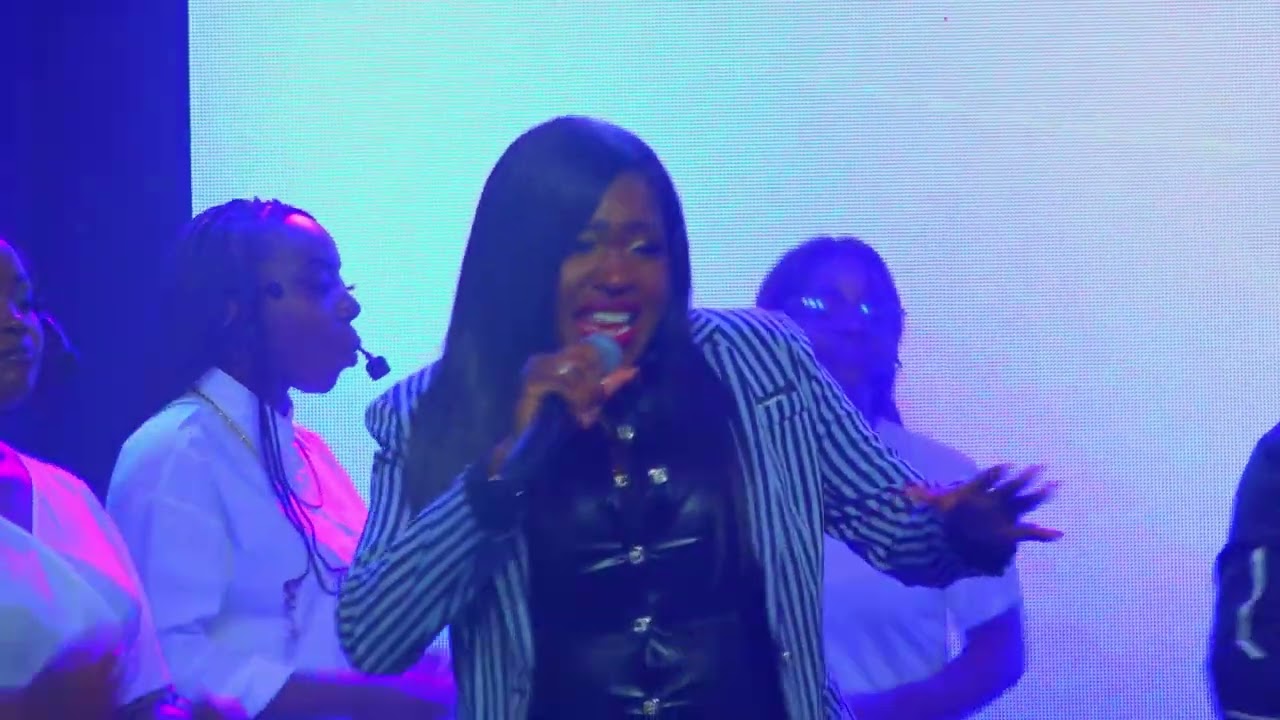 Minister Rumbie ft Sir Benjamin Rupapa - God is more than able.