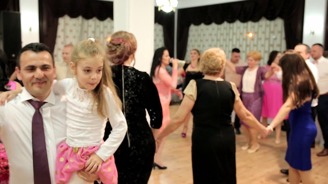 Nicoleta Cioclov si Formatia Nykolas Bannd Ardelene Live Nunta Uzzy si Mita 2018