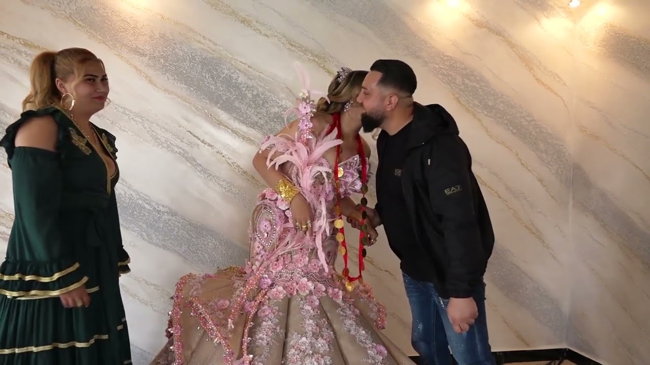 LOGODNA ADY SI FABIANA COPII LUI ELVIS SI FLORIN TG JIU 1