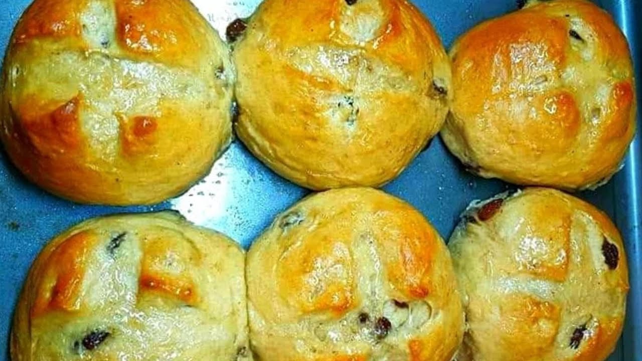 Hot Cross Buns, step by step Recipe Video  WITH OR WITHOUT EGGS II Real Nice Guyana