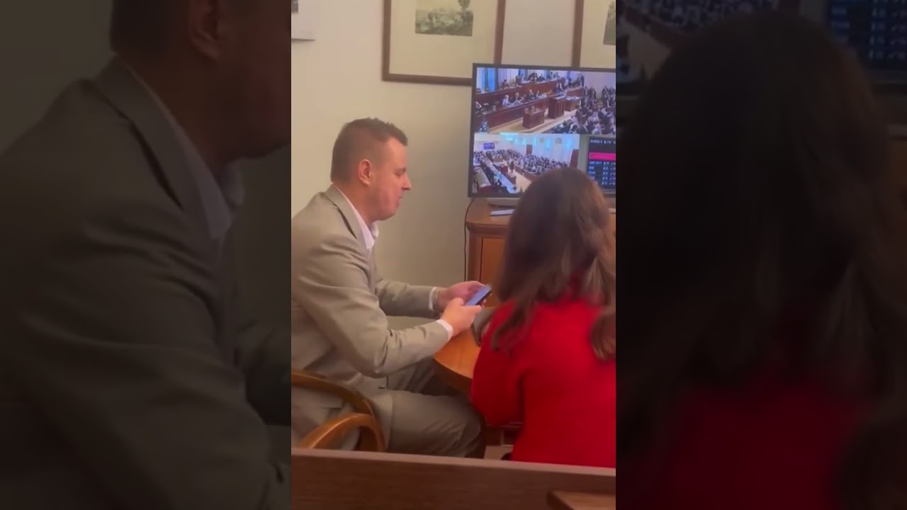 Tohle si dejte, ať si vychutn&aacute;te objektivitu ČT
