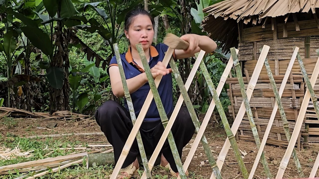 18-Year-Old Single Mother Faces Life Challenges While Rescuing a Distressed Woman | Full Video