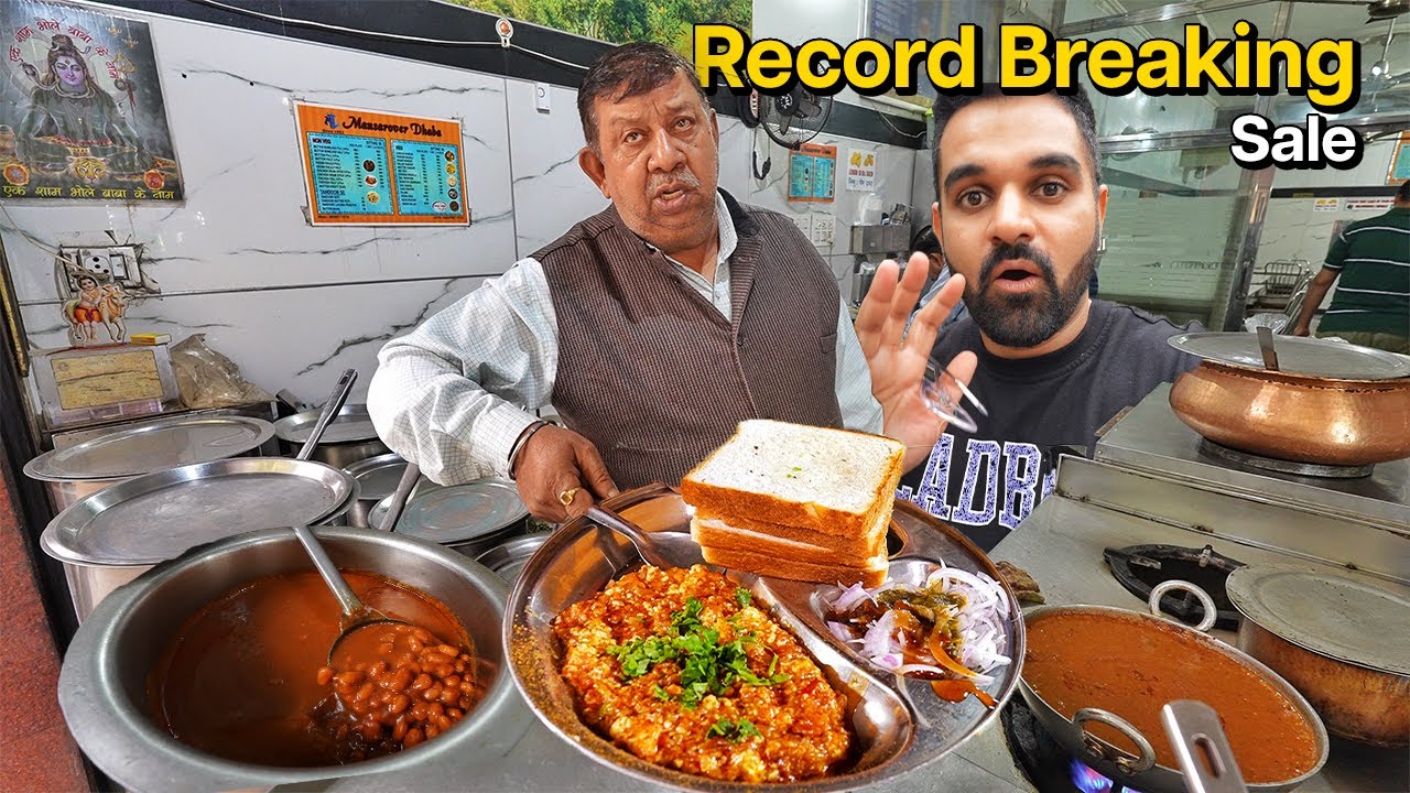 30/- Rs DESI JATT Chandigarh Street Food 😍 Mansrover Dhaba, Lakhan Dhaba, Chole Bhature + 1M hoge 🤗