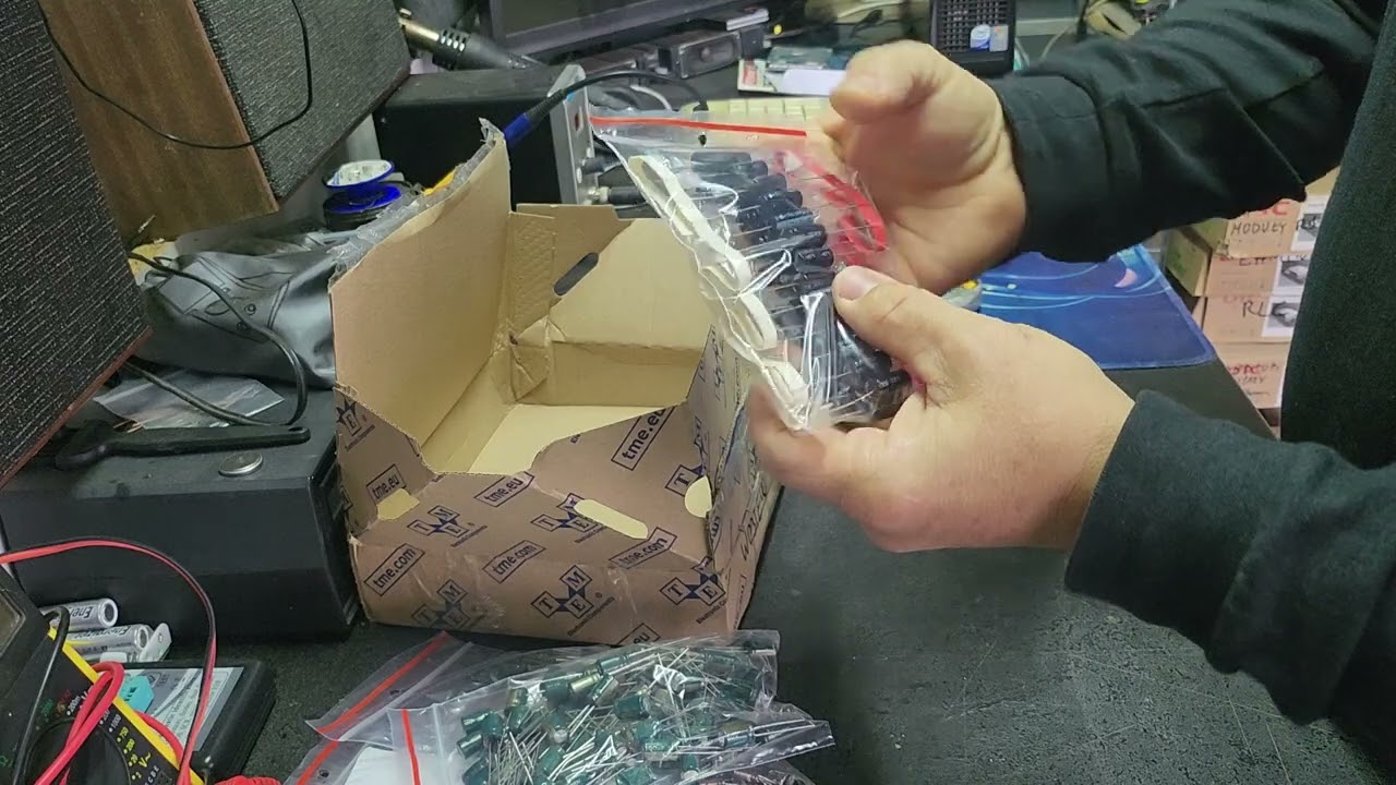 Unboxing paczki od Wojtka z kanału chudytech