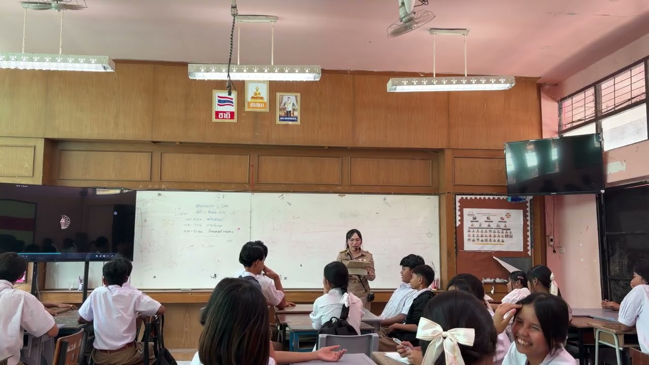 การจัดการเรียนการสอนวิชาภาษาอังกฤษ อ21102  ชั้นมัธยมศึกษาปีที่ 1