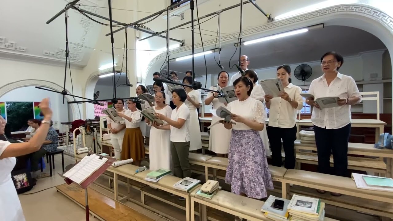 HƯỚNG NHÌN CHÚA - Viết Chung