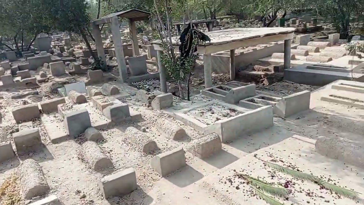 نور شاہ بُخاری قرستان، بہاولپور 