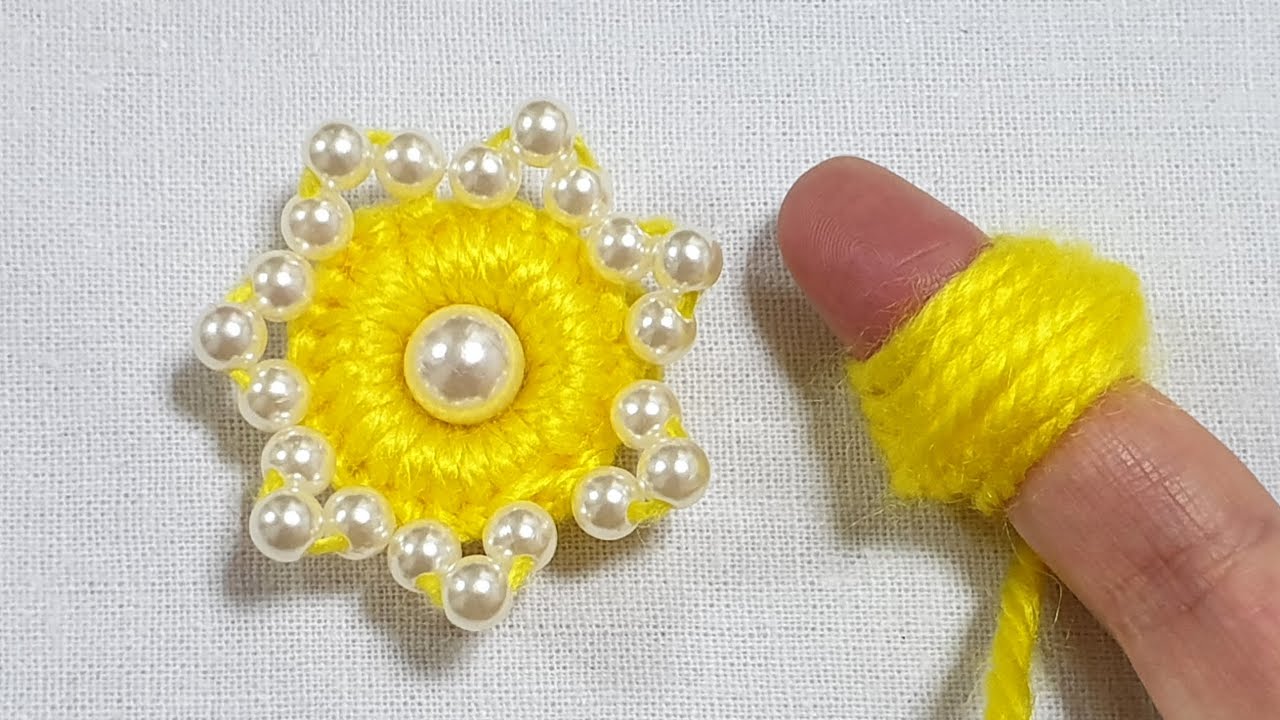 Amazing Woolen Flower Craft Ideas with Finger - Hand Embroidery Design Trick - Easy Flower Making