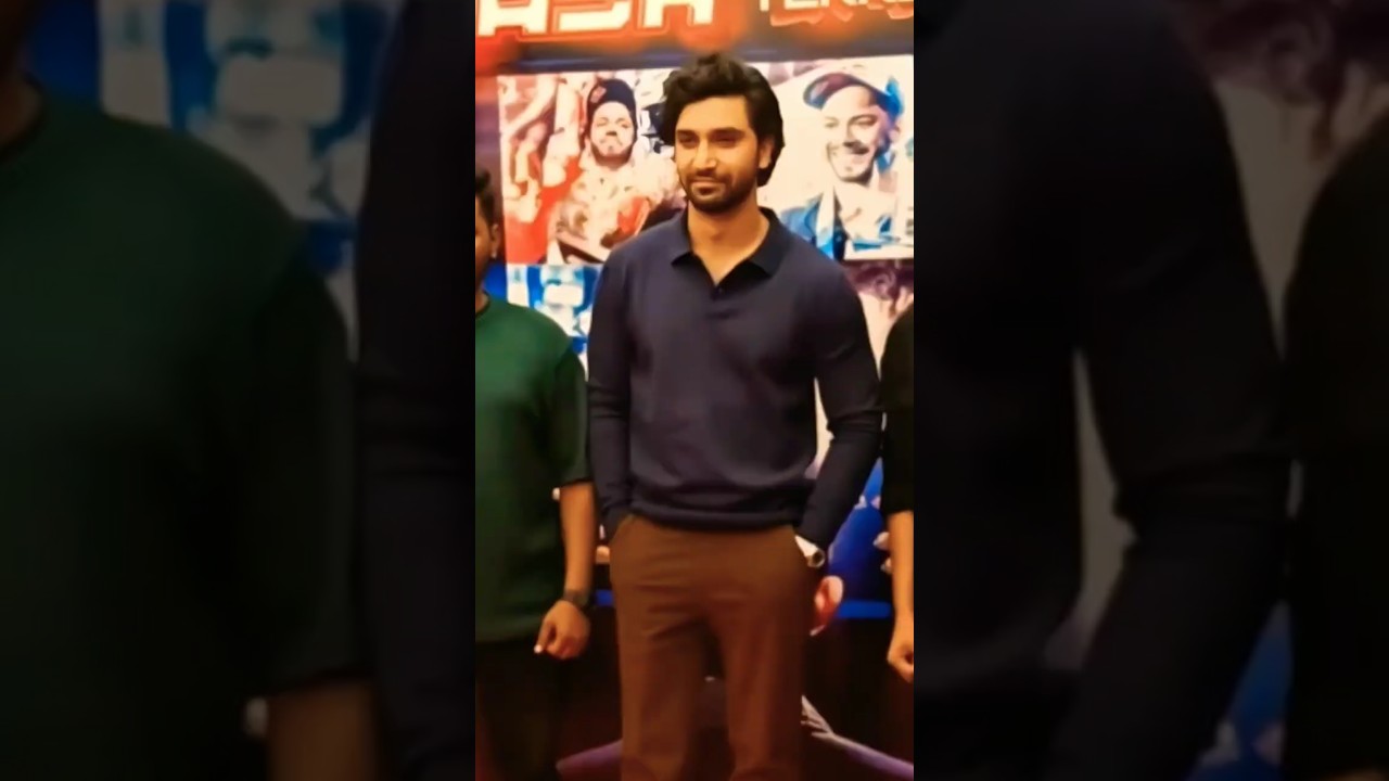 Ahad Raza Mir |He is so respectful to Everyone |Lahore|Humble|#ahadrazamir  #fans #lollywood