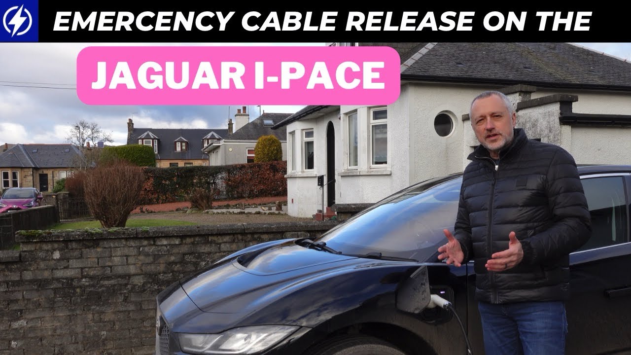 How to release the charging cable on the Jaguar I-PACE (emergency release)