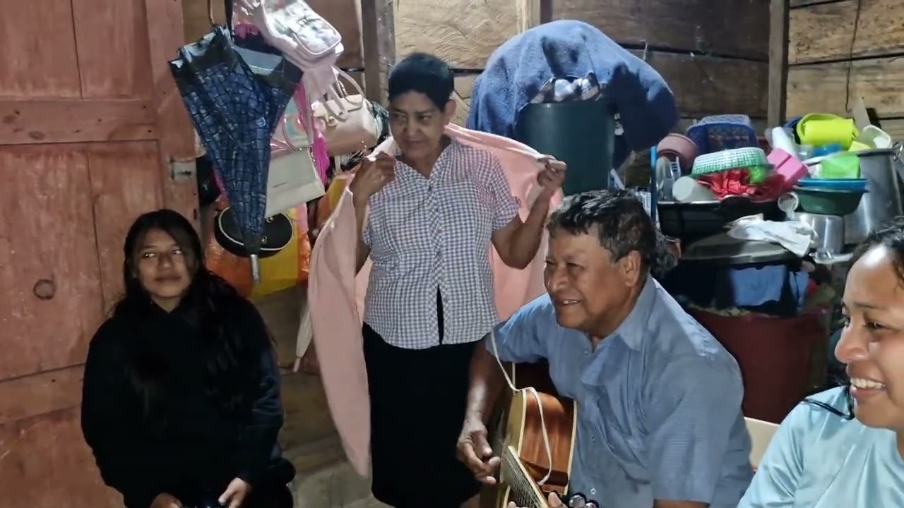Mi mamá y mi papá llegaron a felicitar a Elisa 😍