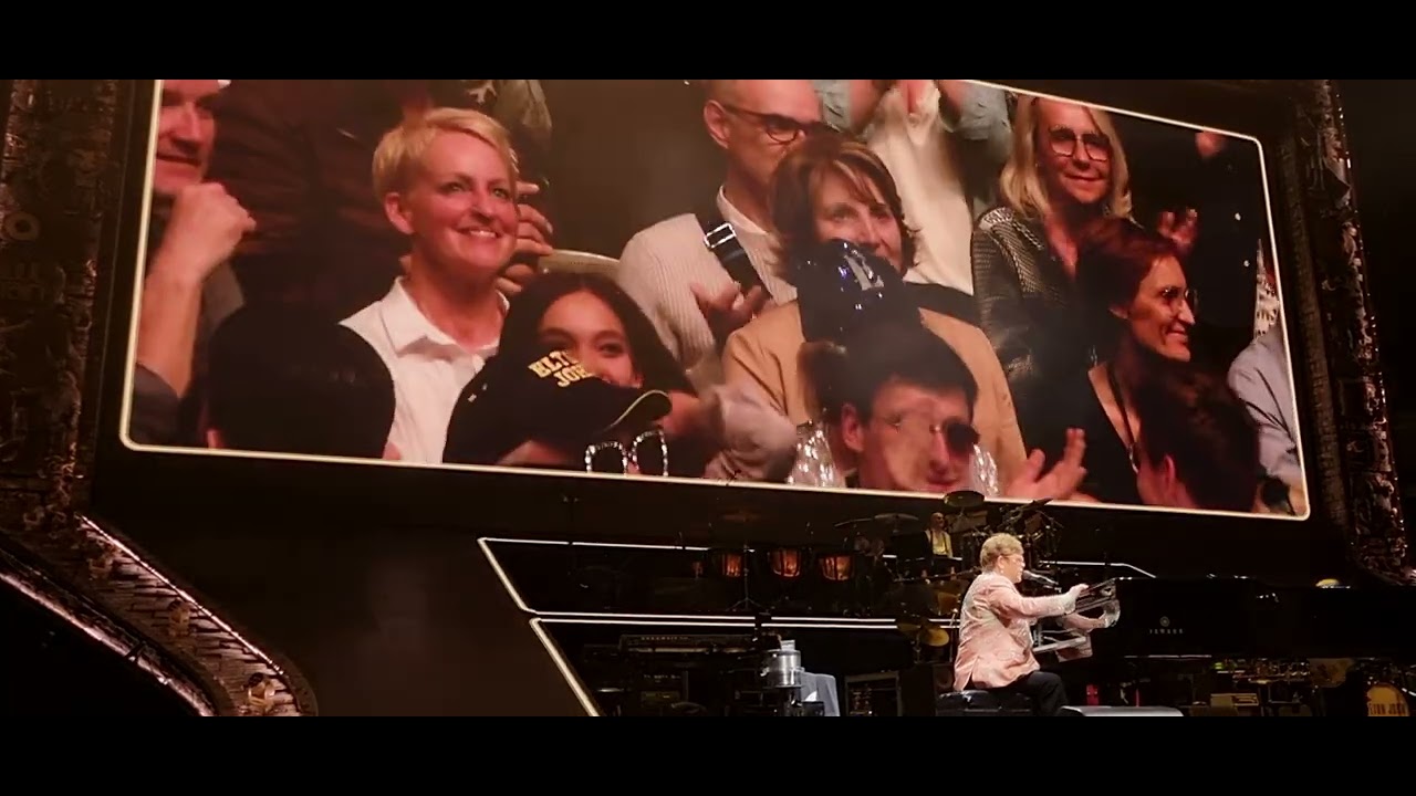Elton John - Band + Don't let the sun go down on me - Lanxess Arena Köln/Cologne - 19.5.23 / 23/5/19