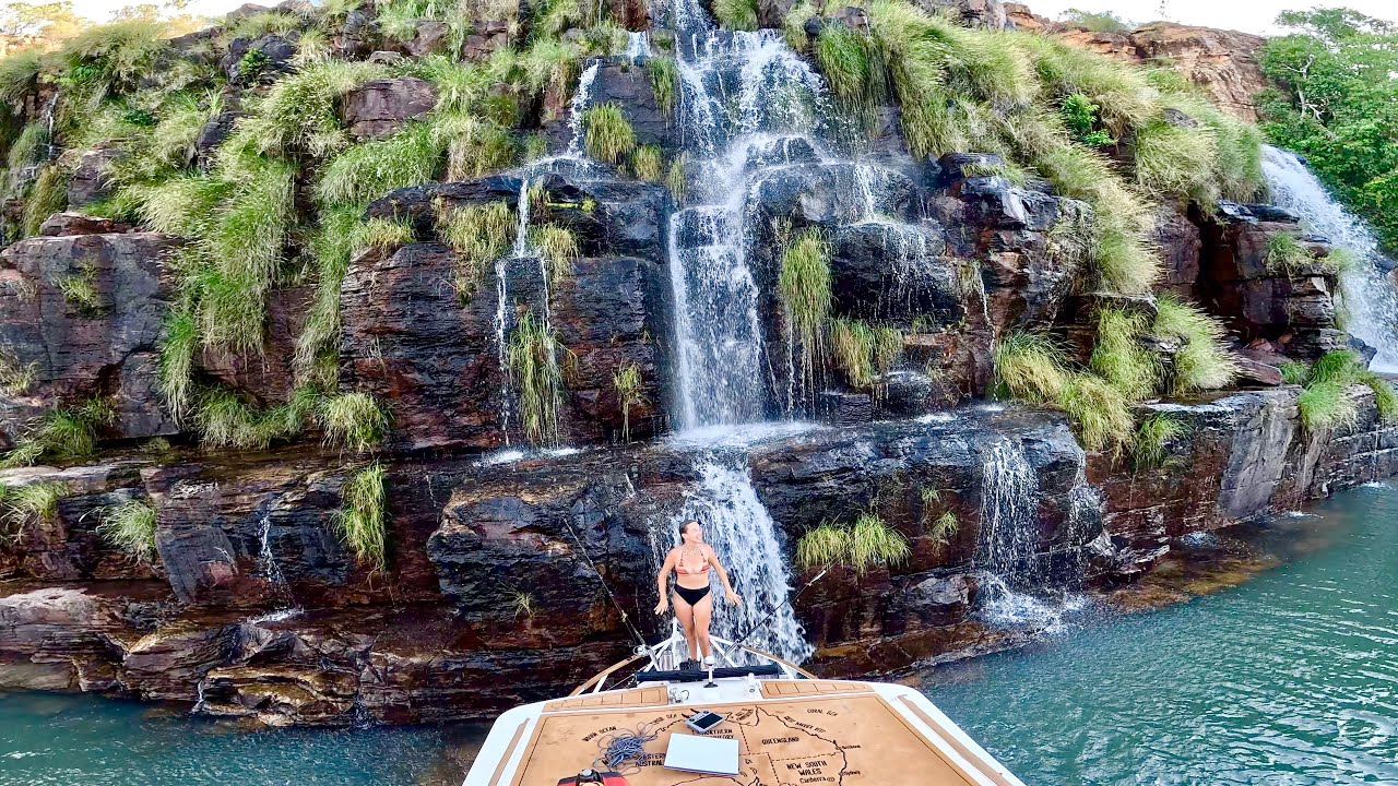 #30 DEALING WITH 10 METER TIDES - Traveling Australia By Boat