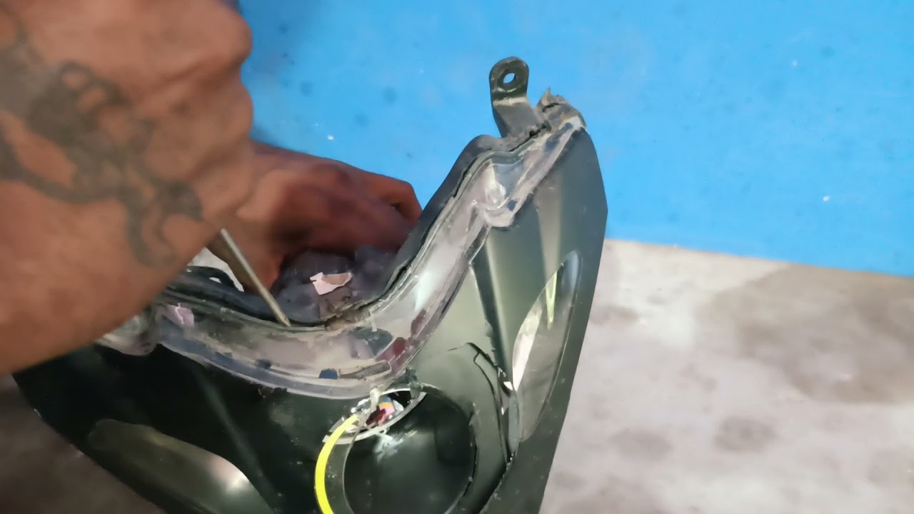 Pulsar 220 Broken Headlight Glass Replacement/Tamil..
