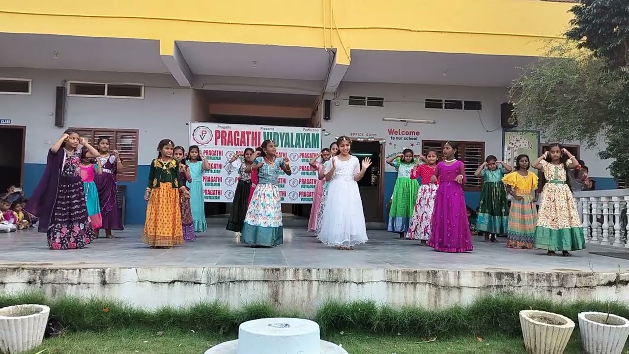 THARAGATI GADILO TALARATANU